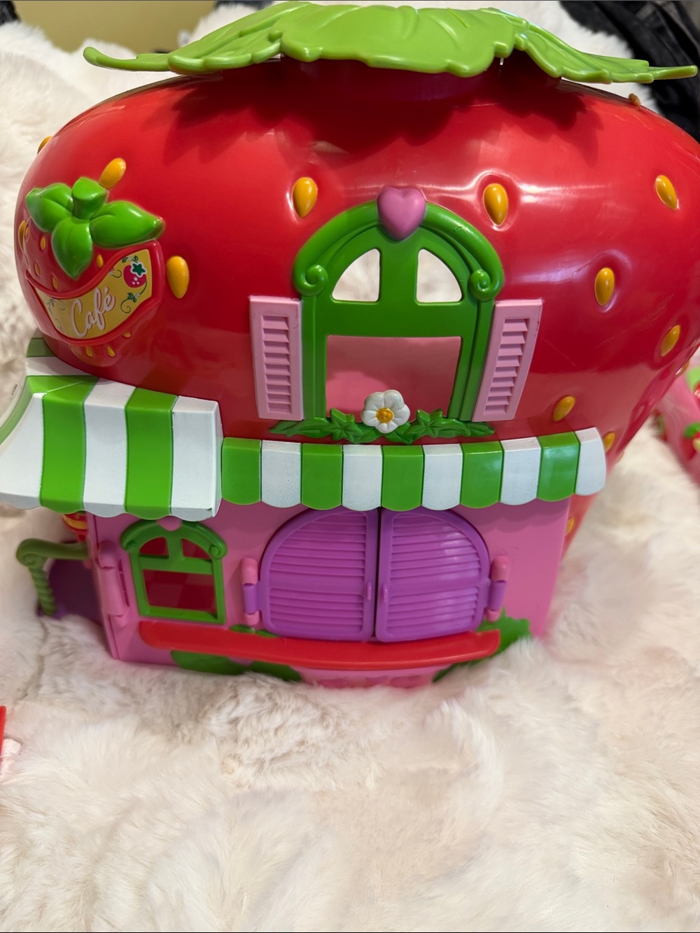 2009 Huge lot of Strawberry Shortcake dolls/accessories - Picture 7 of 12